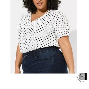 Torrid White Polkadot Harper Georgette Size 5